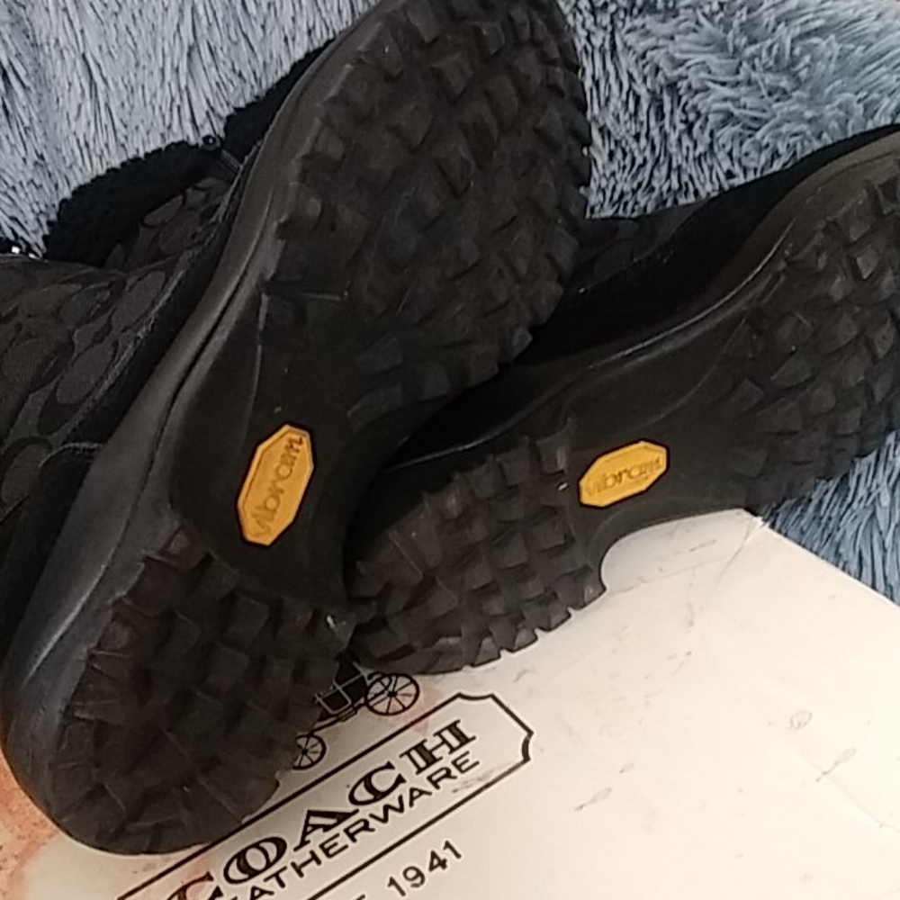 Boots - Picture 8 of 8